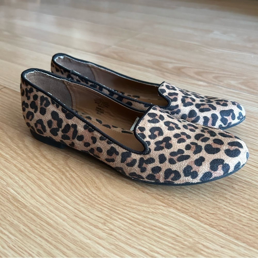 Mossimo Supply Co. Suede Animal Print Flats Women’s 5.5
